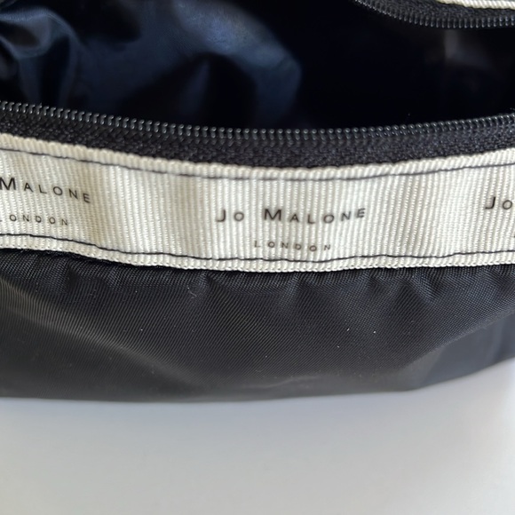 New but no tags, Jo Malone nylon Dopp kit. - Picture 4 of 5